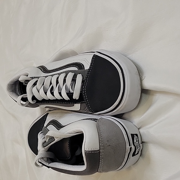 Women's Van's athletic shoes - Picture 3 of 9